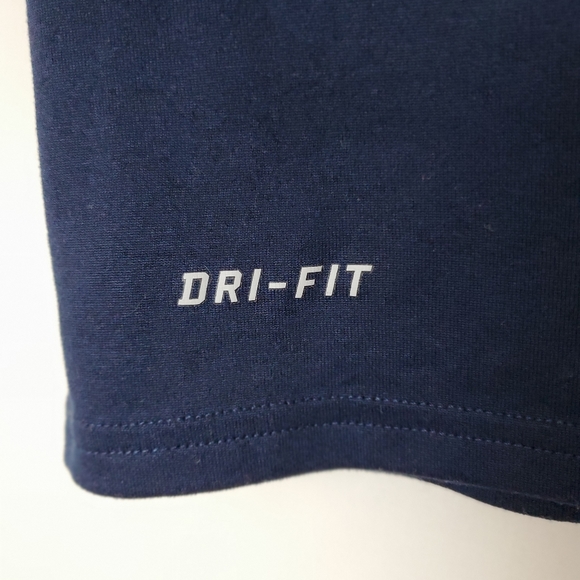 Nike 💙 Dri-fit Short Sleeved t-shirt. Size XXL - Picture 5 of 7